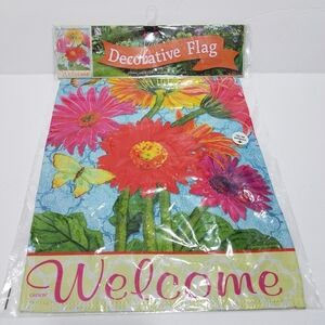 Welcome Daisy Garden Flag 13 x 18